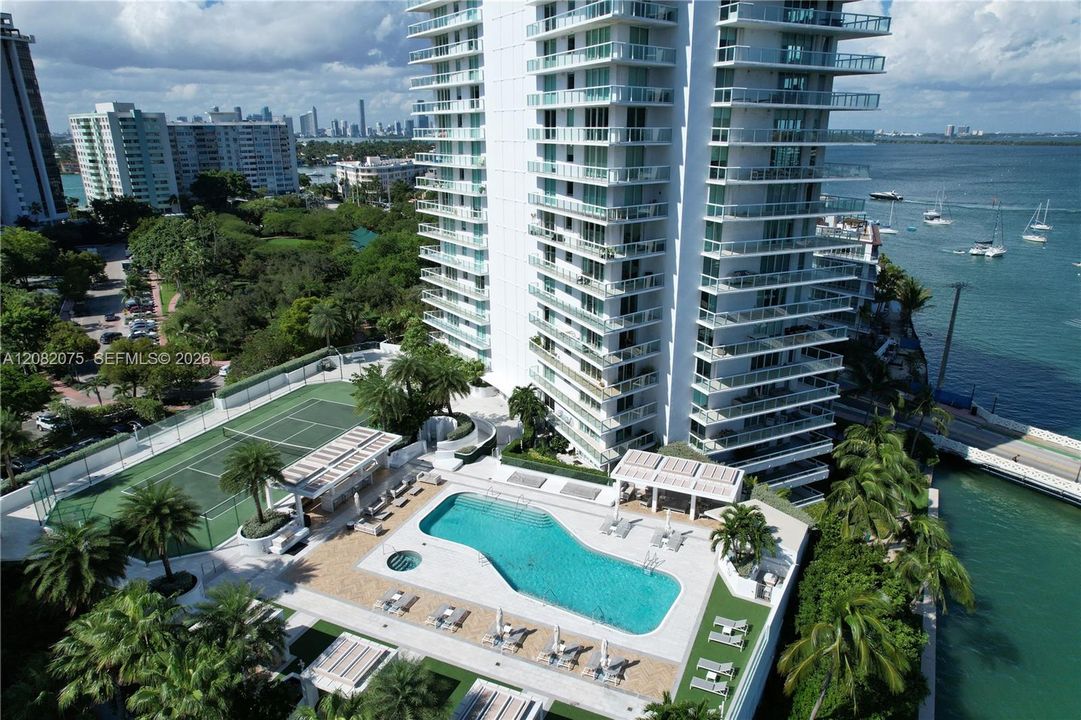 En Venta: $1,575,000 (2 camas, 2 baños, 1477 Pies cuadrados)