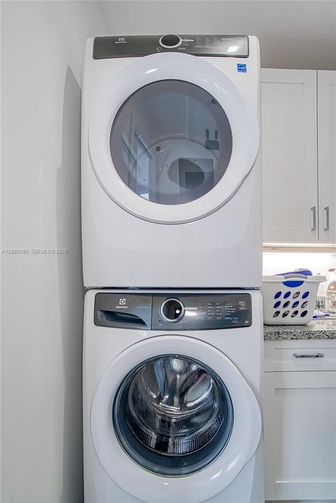 En Renta: $7,000 (3 camas, 3 baños, 2185 Pies cuadrados)