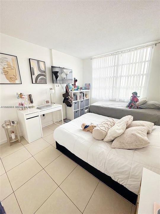 В аренду: $2,250 (2 спален, 2 ванн, 1073 Квадратных фут)