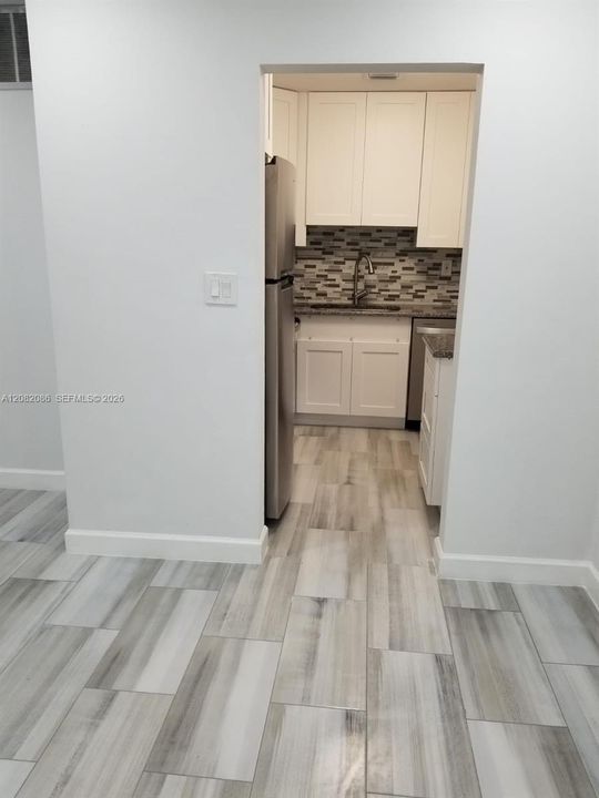 В аренду: $1,900 (1 спален, 1 ванн, 600 Квадратных фут)