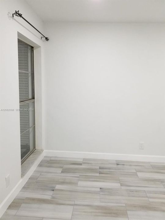В аренду: $1,900 (1 спален, 1 ванн, 600 Квадратных фут)