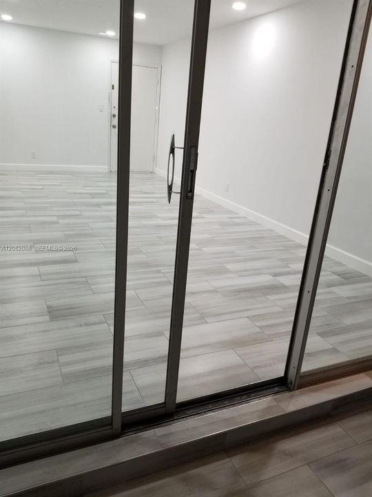 В аренду: $1,900 (1 спален, 1 ванн, 600 Квадратных фут)