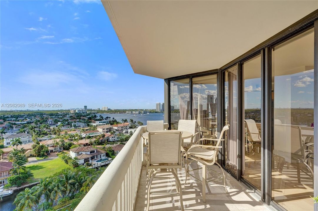En Renta: $6,999 (3 camas, 3 baños, 1840 Pies cuadrados)