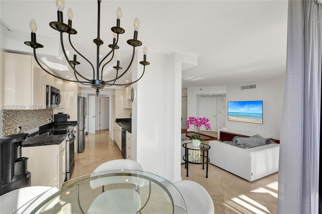 En Renta: $6,999 (3 camas, 3 baños, 1840 Pies cuadrados)