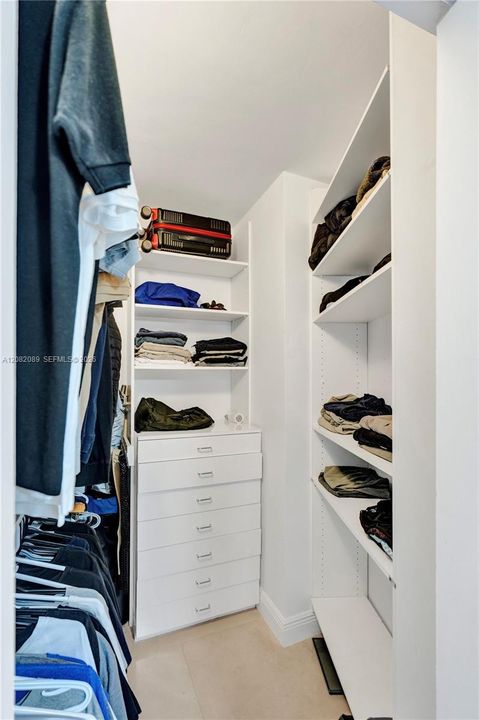 En Renta: $6,999 (3 camas, 3 baños, 1840 Pies cuadrados)