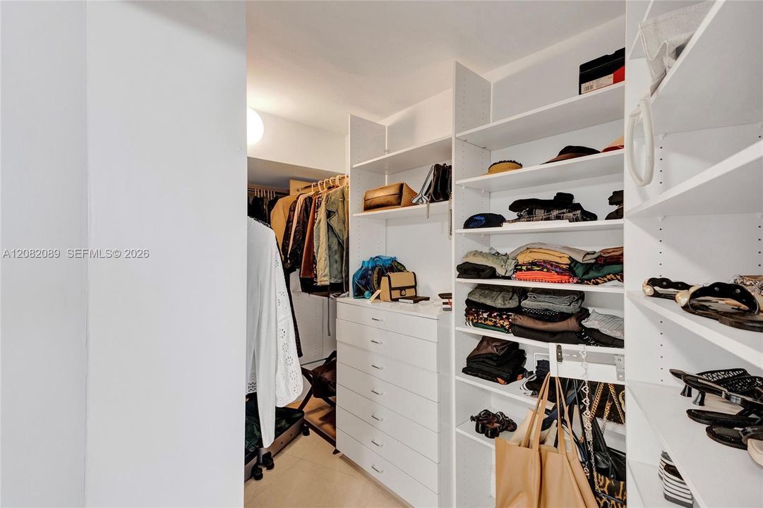 En Renta: $6,999 (3 camas, 3 baños, 1840 Pies cuadrados)
