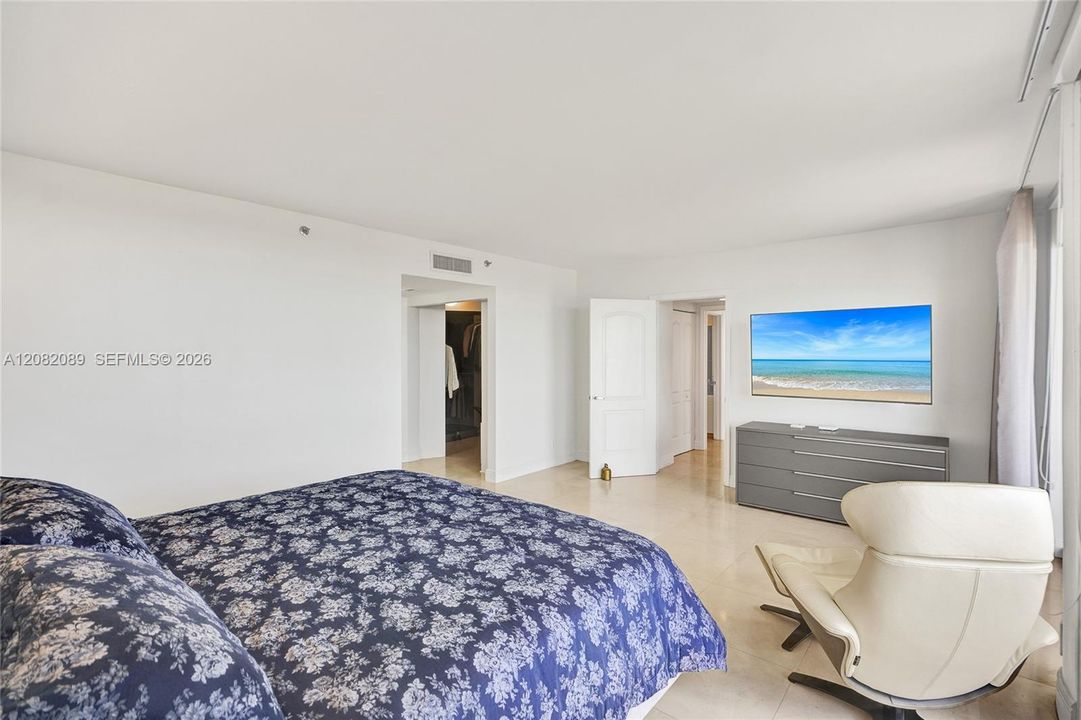 En Renta: $6,999 (3 camas, 3 baños, 1840 Pies cuadrados)
