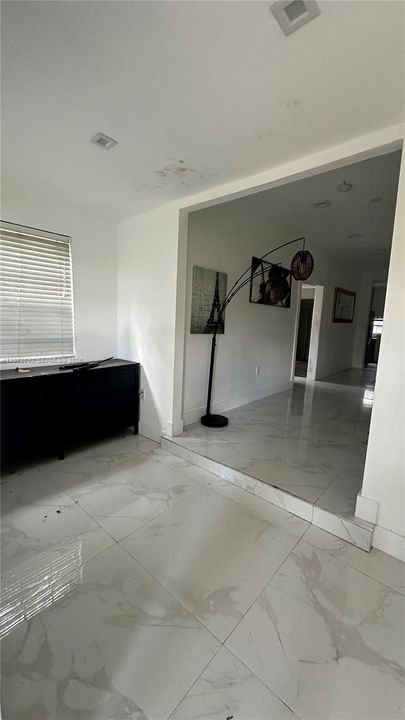 En Venta: $525,000 (2 camas, 1 baños, 1070 Pies cuadrados)