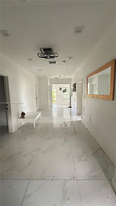 En Venta: $525,000 (2 camas, 1 baños, 1070 Pies cuadrados)