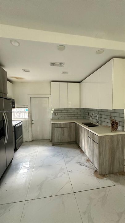 En Venta: $525,000 (2 camas, 1 baños, 1070 Pies cuadrados)