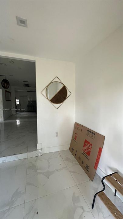 En Venta: $525,000 (2 camas, 1 baños, 1070 Pies cuadrados)