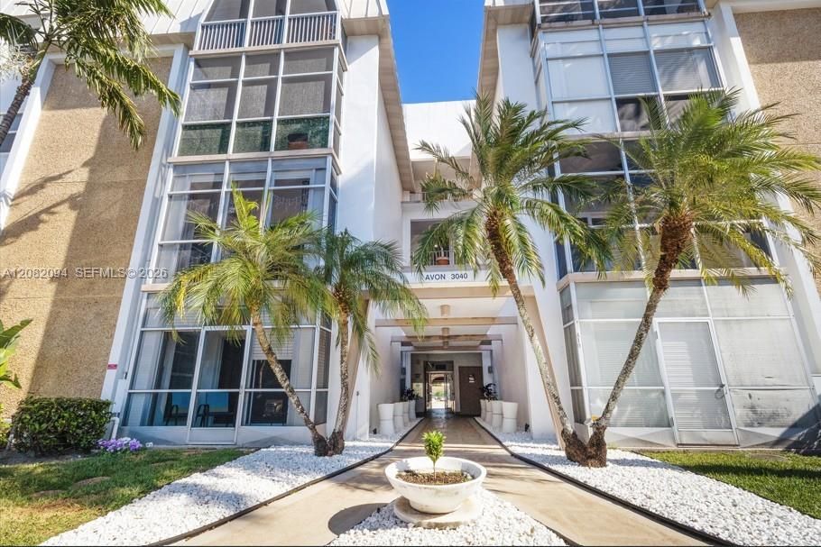 На продажу: $199,000 (1 спален, 1 ванн, 600 Квадратных фут)