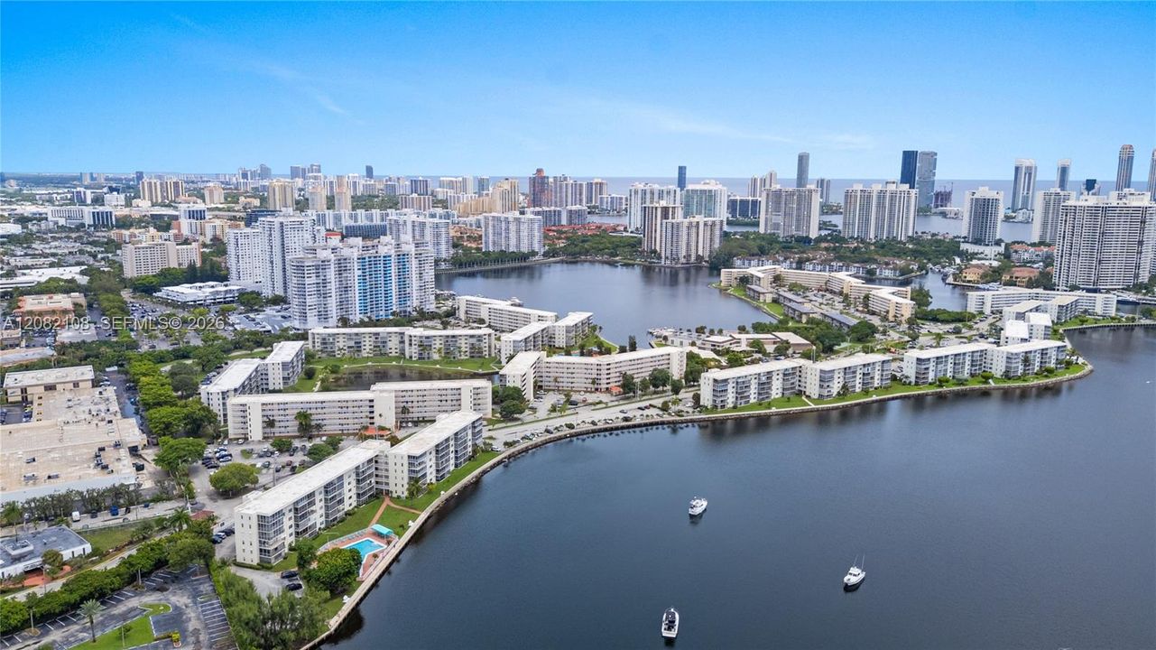 В аренду: $1,700 (1 спален, 1 ванн, 768 Квадратных фут)