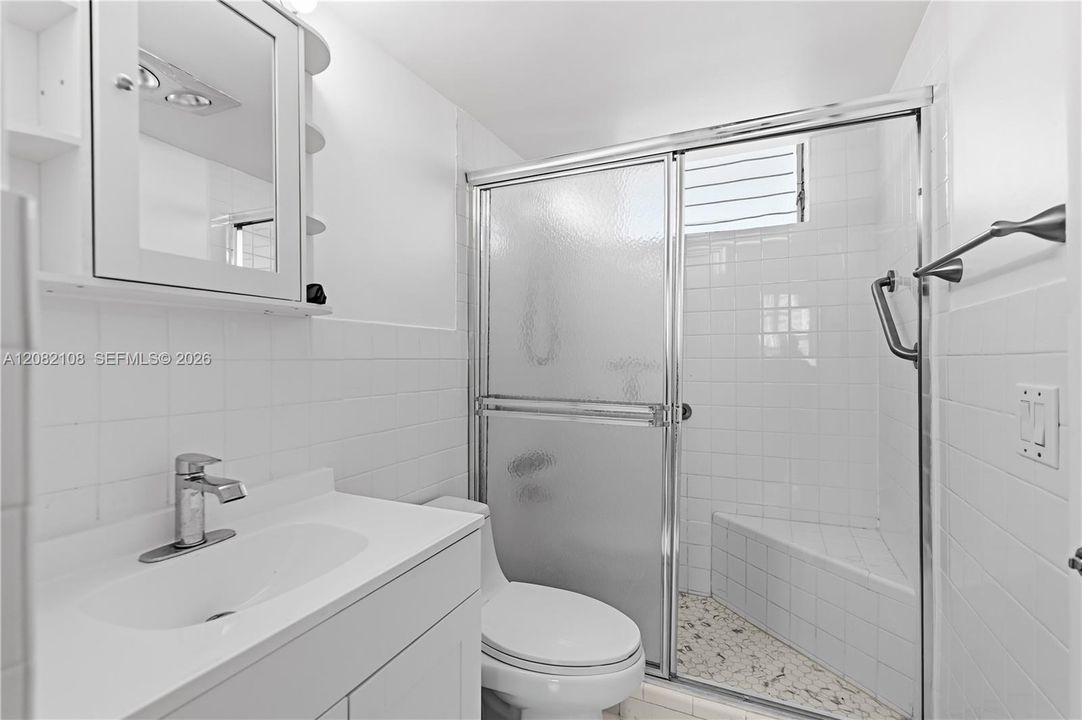 В аренду: $1,700 (1 спален, 1 ванн, 768 Квадратных фут)