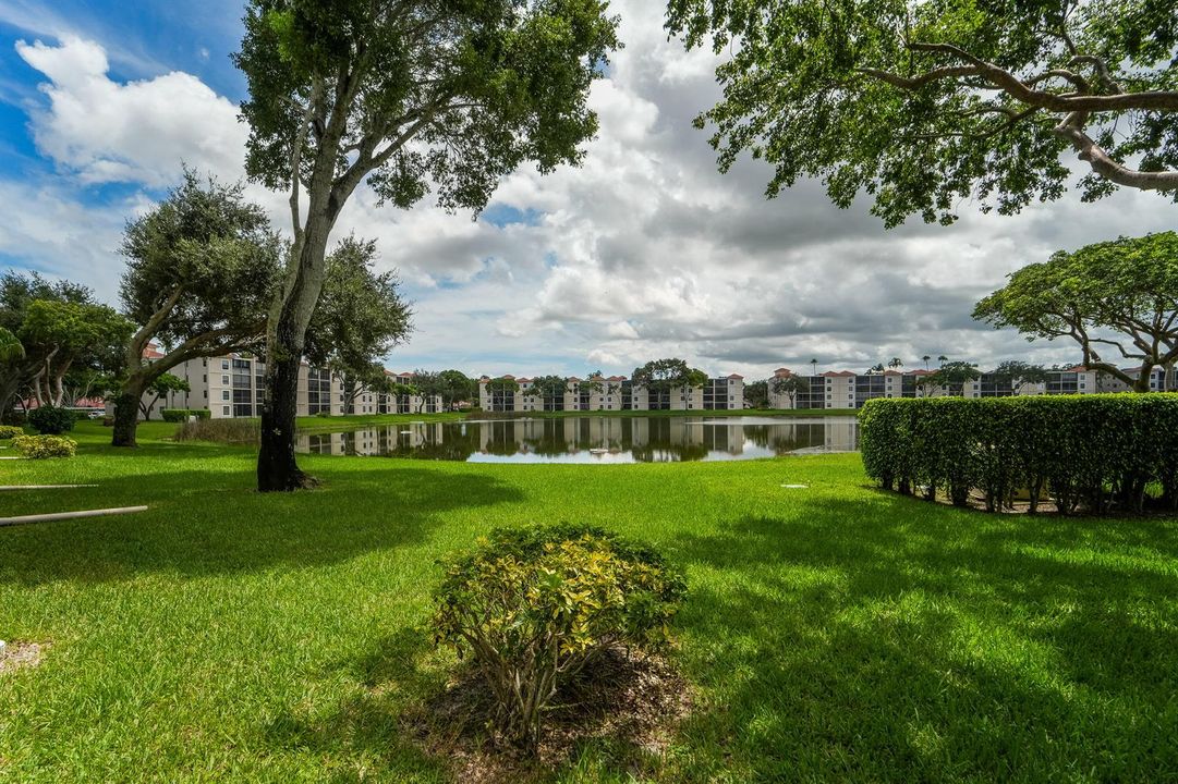6093 Pointe Regal 209-3