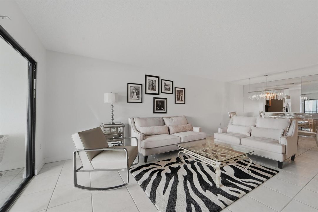 6093_Pointe_Regal_Circle_209_Delray_Beac