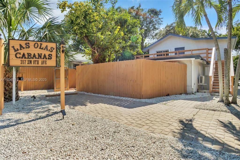 317 sw 9 ave outside