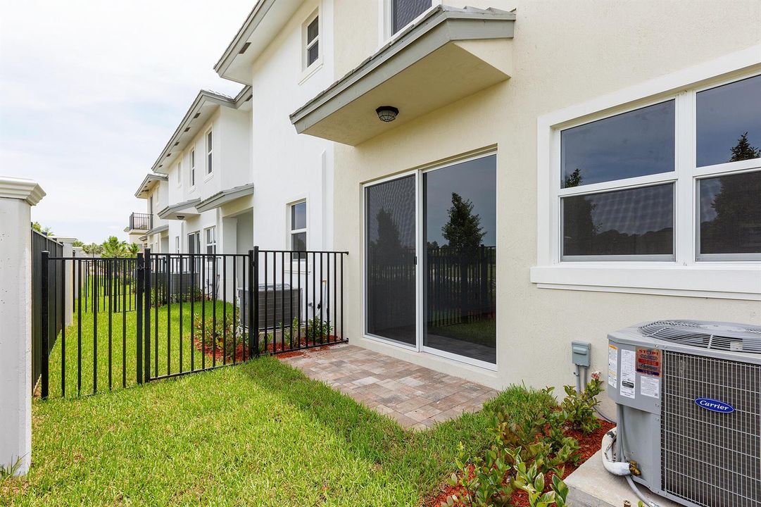 27_BackPatio1