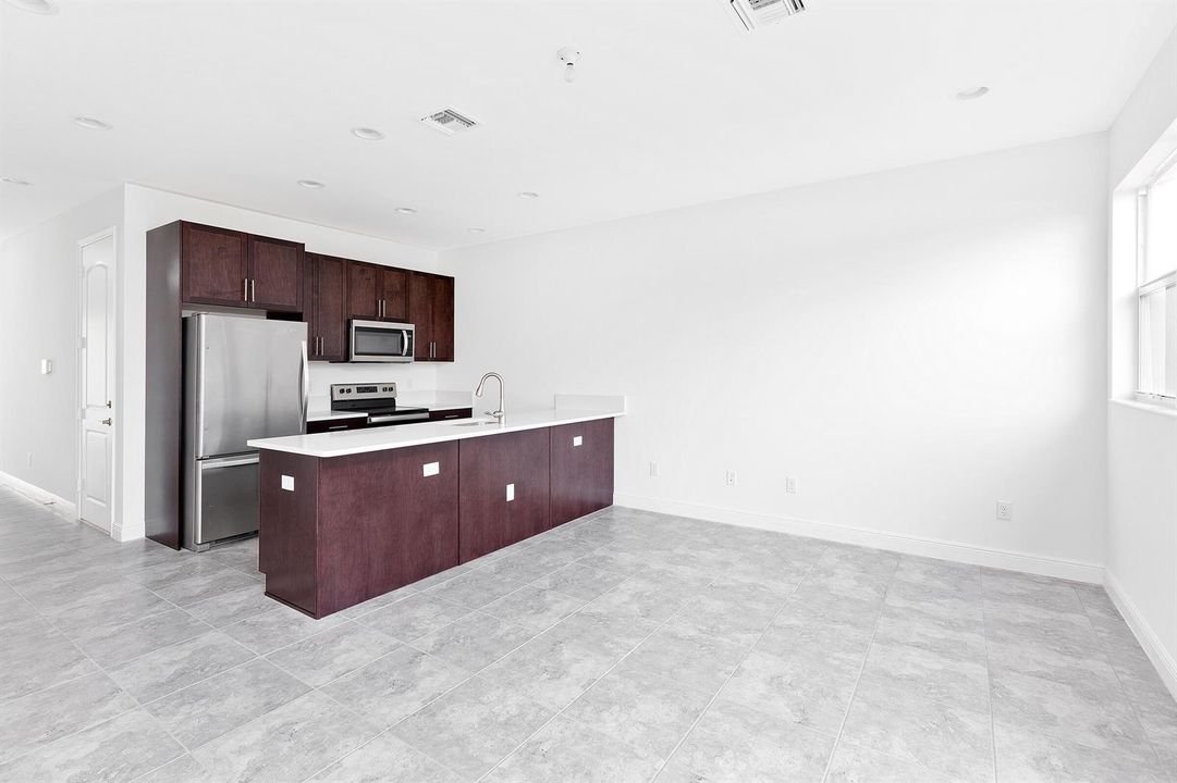 05_Kitchen_Dining