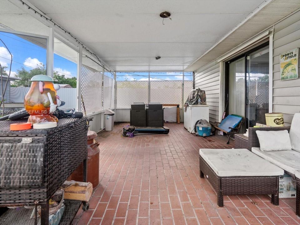 En Venta: $542,000 (4 camas, 2 baños, 1764 Pies cuadrados)