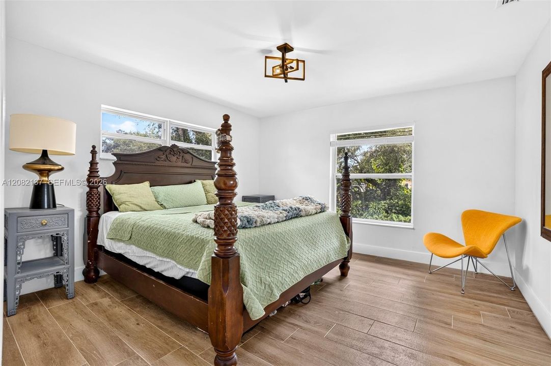 For Sale: $825,000 (3 beds, 3 baths, 1872 Square Feet)