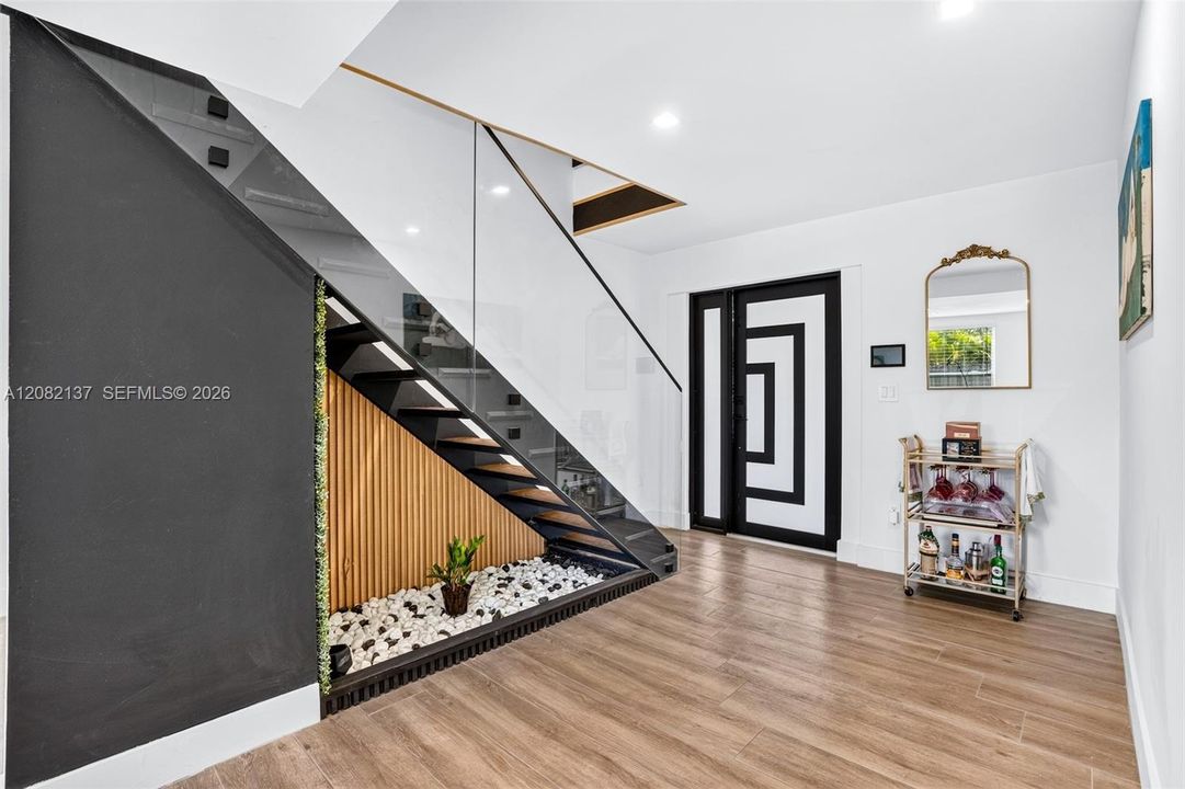 For Sale: $825,000 (3 beds, 3 baths, 1872 Square Feet)