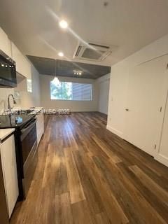 出租: $1,700 (1 贝兹, 1 浴室, 750 平方英尺)