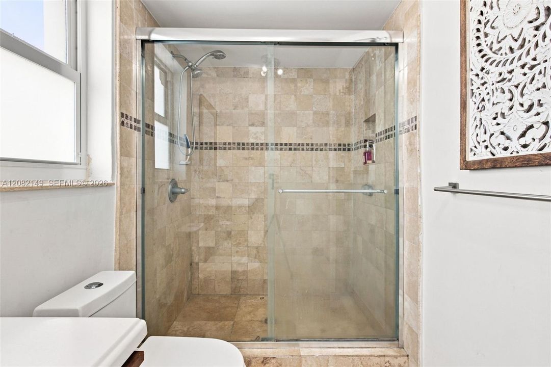 For Sale: $1,030,000 (4 beds, 2 baths, 1679 Square Feet)