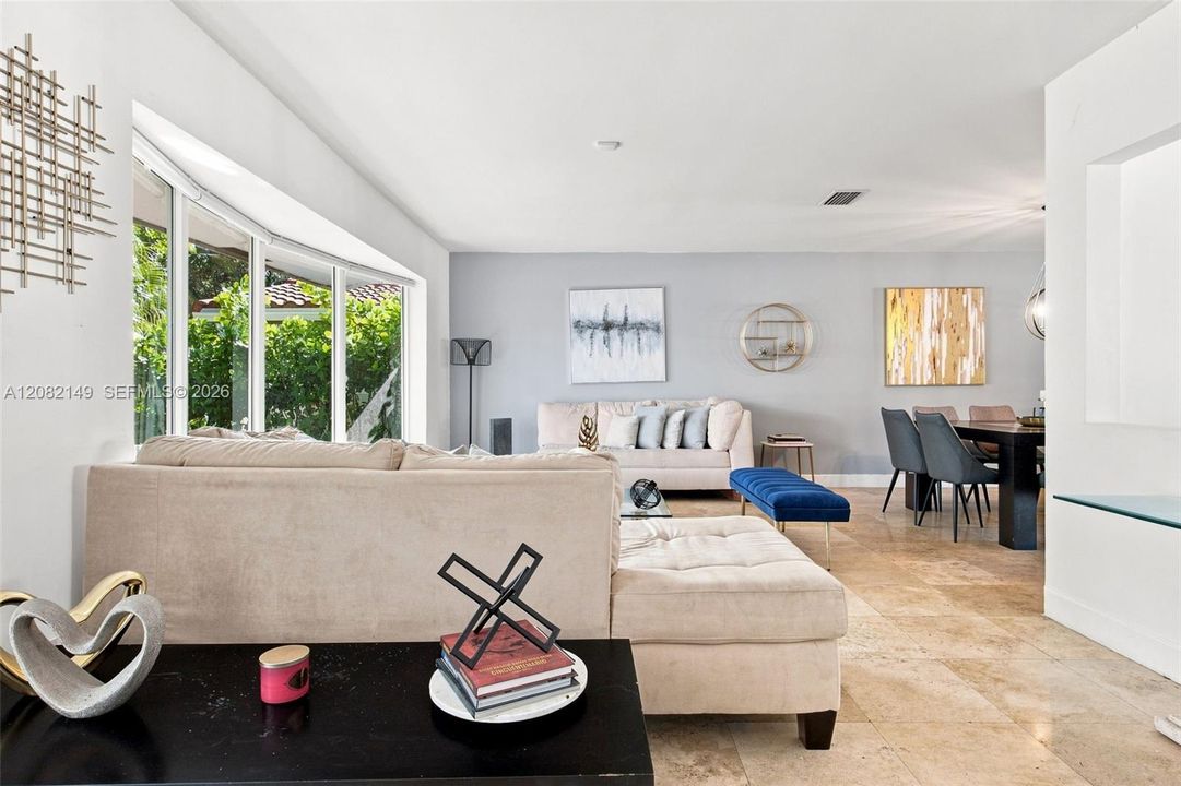 For Sale: $1,030,000 (4 beds, 2 baths, 1679 Square Feet)