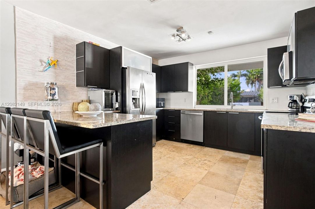 For Sale: $1,030,000 (4 beds, 2 baths, 1679 Square Feet)