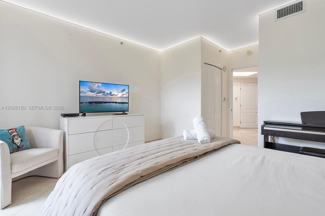 На продажу: $899,900 (3 спален, 2 ванн, 1449 Квадратных фут)