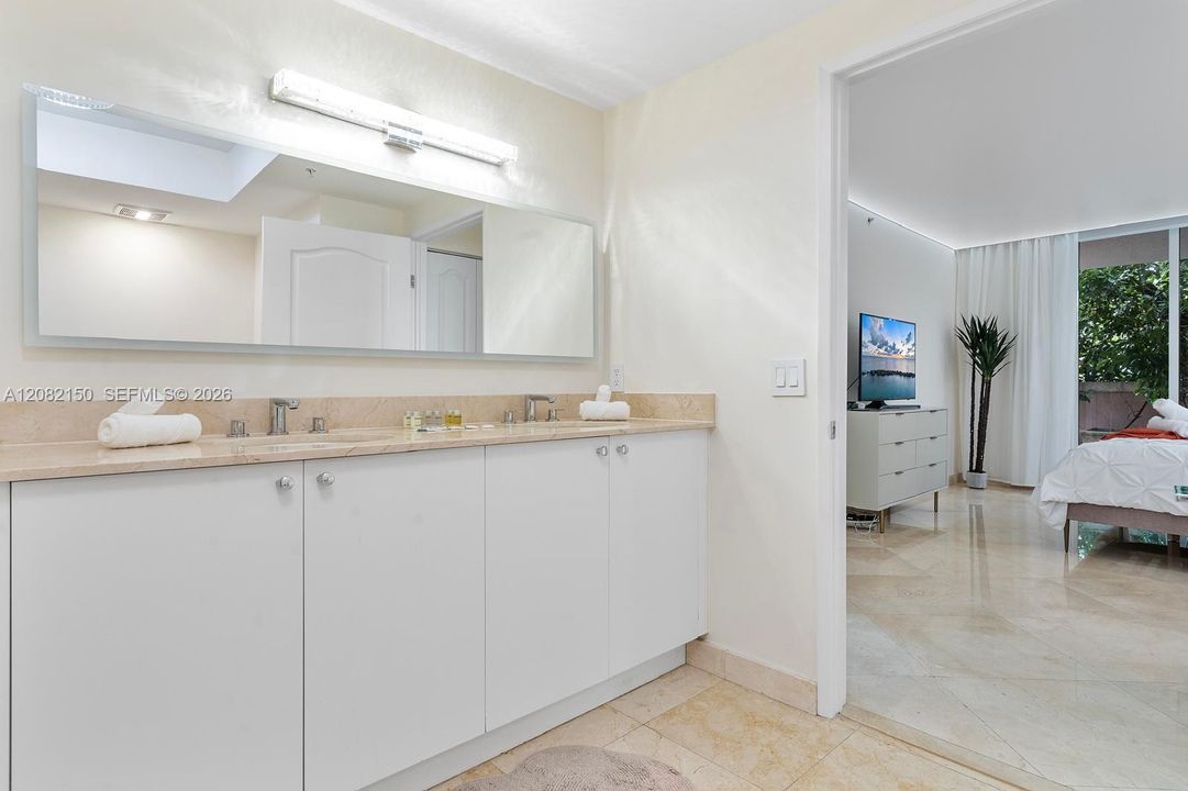 На продажу: $899,900 (3 спален, 2 ванн, 1449 Квадратных фут)