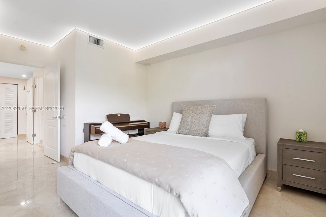 На продажу: $899,900 (3 спален, 2 ванн, 1449 Квадратных фут)