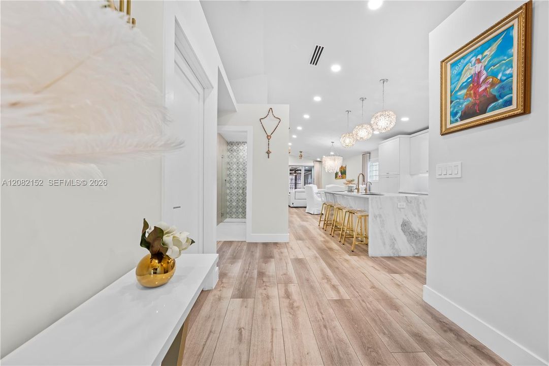 En Venta: $850,000 (4 camas, 3 baños, 1416 Pies cuadrados)