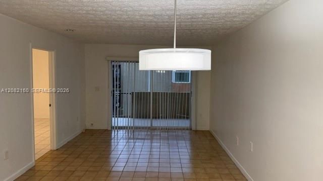 В аренду: $2,150 (2 спален, 1 ванн, 820 Квадратных фут)