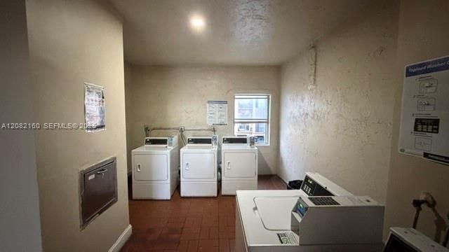 В аренду: $2,150 (2 спален, 1 ванн, 820 Квадратных фут)