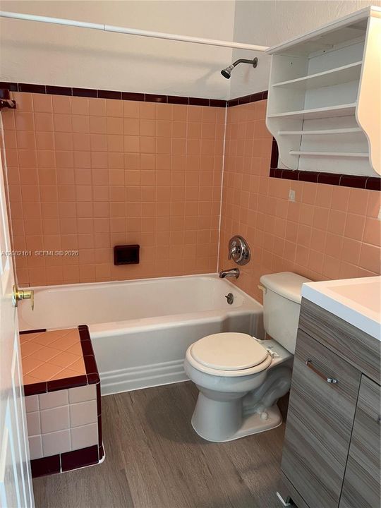 For Rent: $1,500 (0 beds, 1 baths, 300 Square Feet)