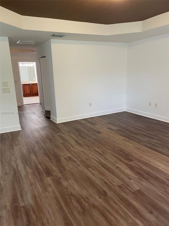 For Rent: $6,500 (5 beds, 3 baths, 3595 Square Feet)
