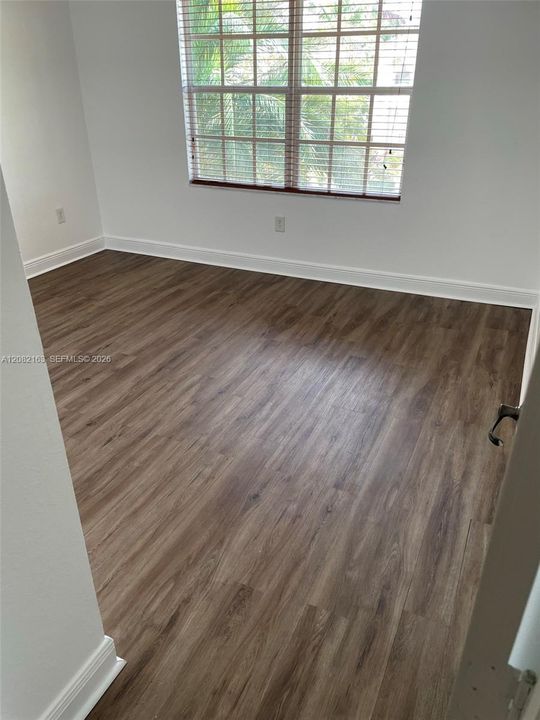 For Rent: $6,500 (5 beds, 3 baths, 3595 Square Feet)