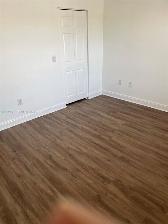 For Rent: $6,500 (5 beds, 3 baths, 3595 Square Feet)