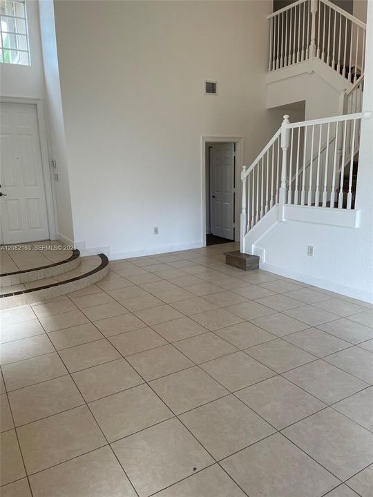 For Rent: $6,500 (5 beds, 3 baths, 3595 Square Feet)