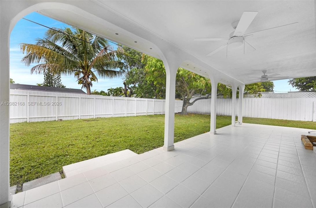 For Sale: $685,000 (4 beds, 2 baths, 1642 Square Feet)