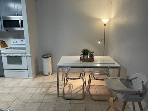 En Renta: $1,750 (2 camas, 1 baños, 800 Pies cuadrados)