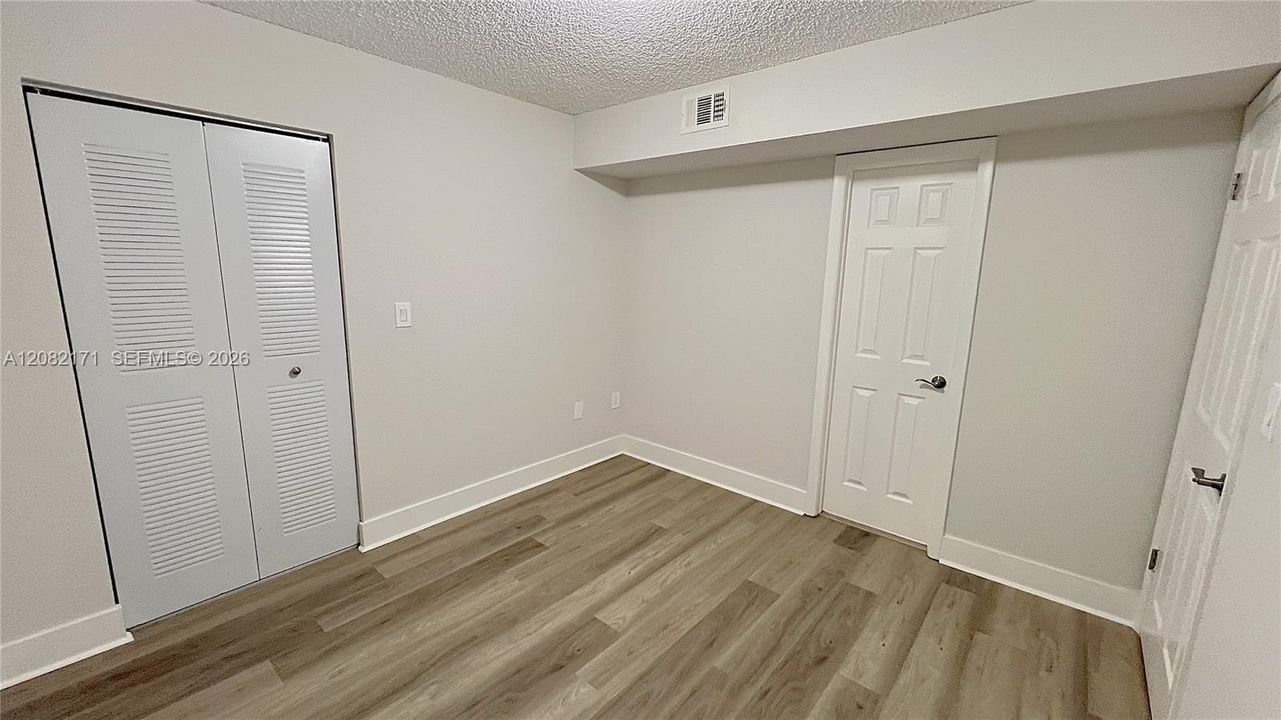 For Rent: $1,995 (2 beds, 2 baths, 992 Square Feet)