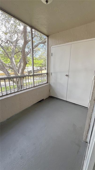 For Rent: $1,995 (2 beds, 2 baths, 992 Square Feet)