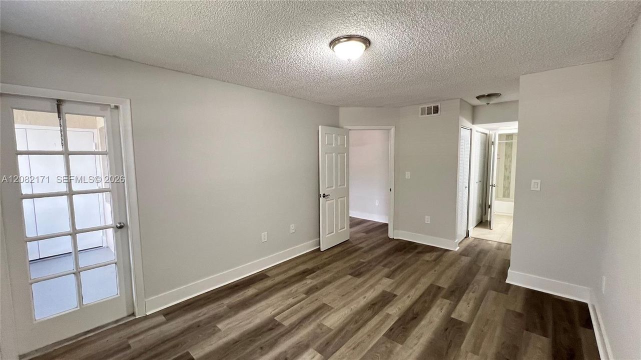 For Rent: $1,995 (2 beds, 2 baths, 992 Square Feet)