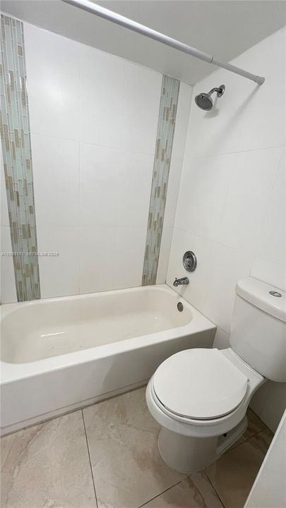 For Rent: $1,995 (2 beds, 2 baths, 992 Square Feet)