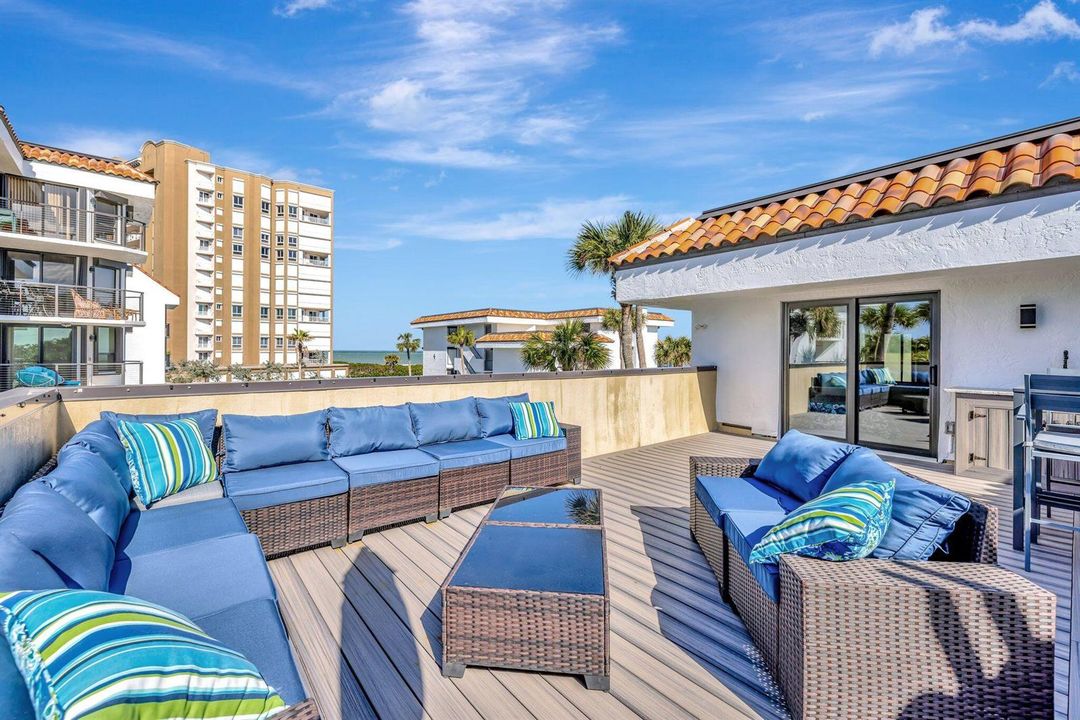 Roof Deck 4