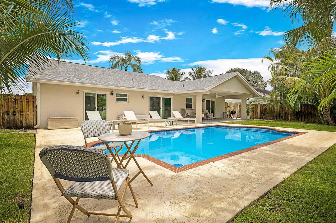 1103 NW 11th St -33