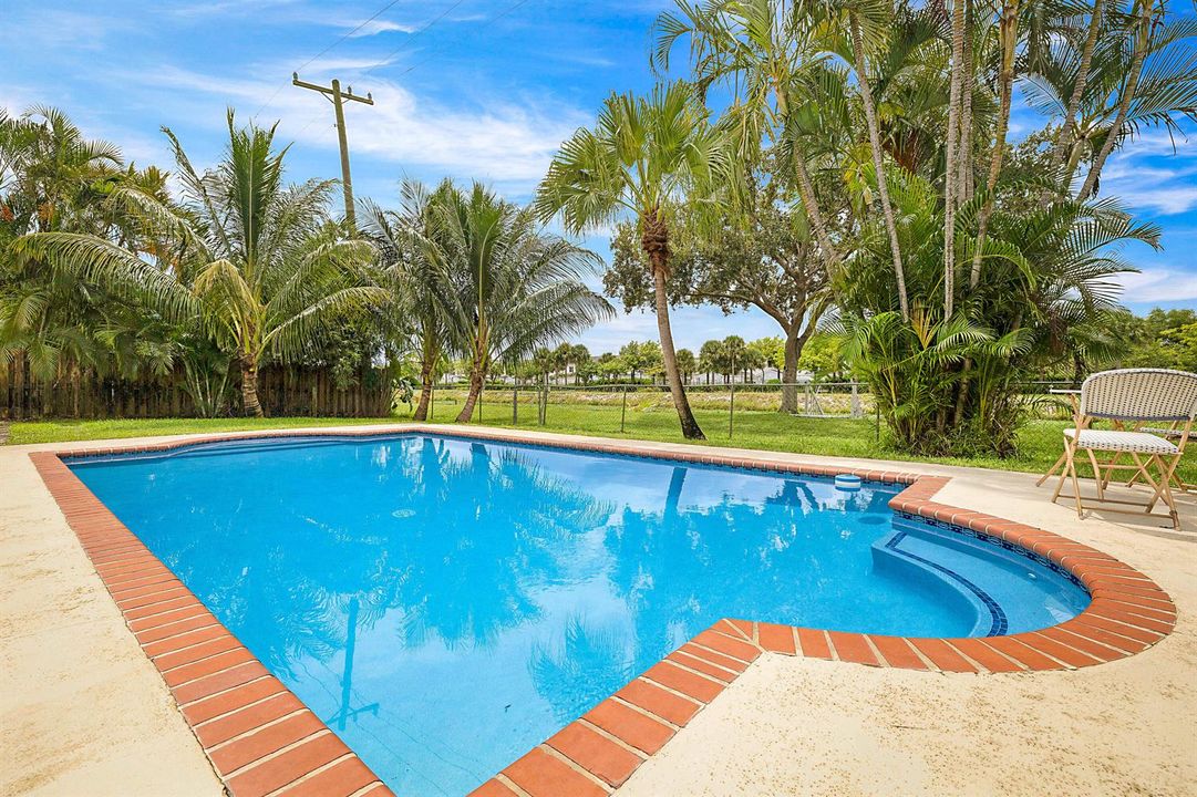 1103 NW 11th St -32